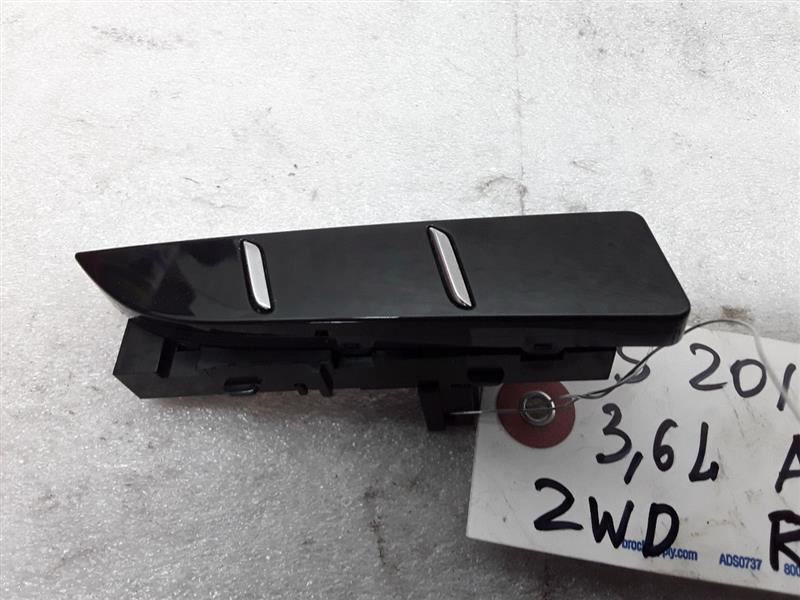 2013-2015 Cadillac XTS R/F Multi Switch HO-127-1N Part 23148922