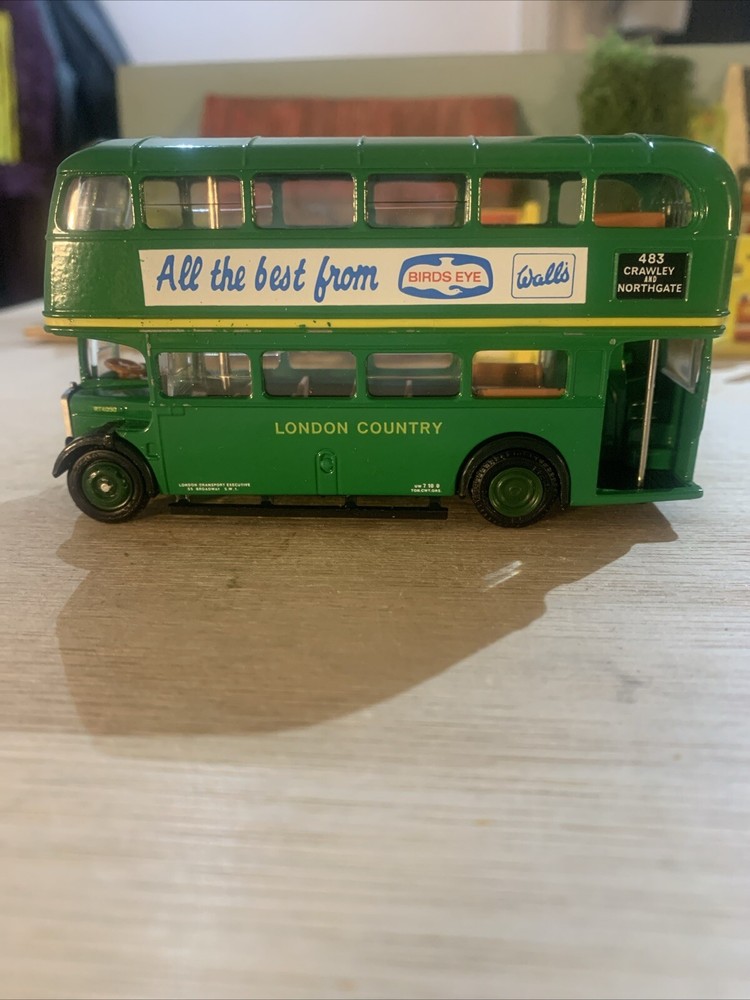 EFE 1:76 AEC REGENT - LONDON COUNTRY - ROUTE CRAWLEY