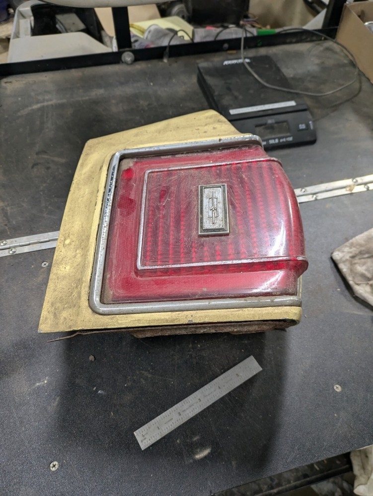 1976 Oldsmobile Delta 88 Taillight