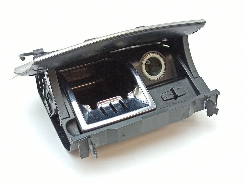 Mercedes-Benz C W203 2005 Ashtray A2036805250 A2036804750