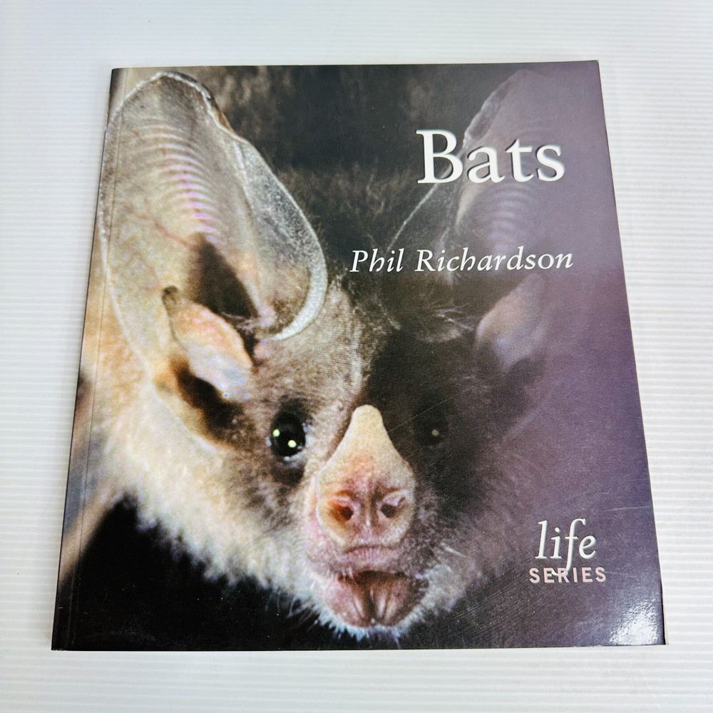 Discover Bats by Phil Richardson - Mammal Life Series Paperback Book