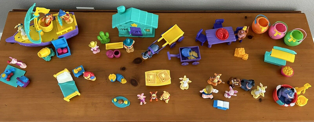 Large 55 Piece Lot Winnie the Pooh & Fiends Playsets & Figurines Disney 1990's