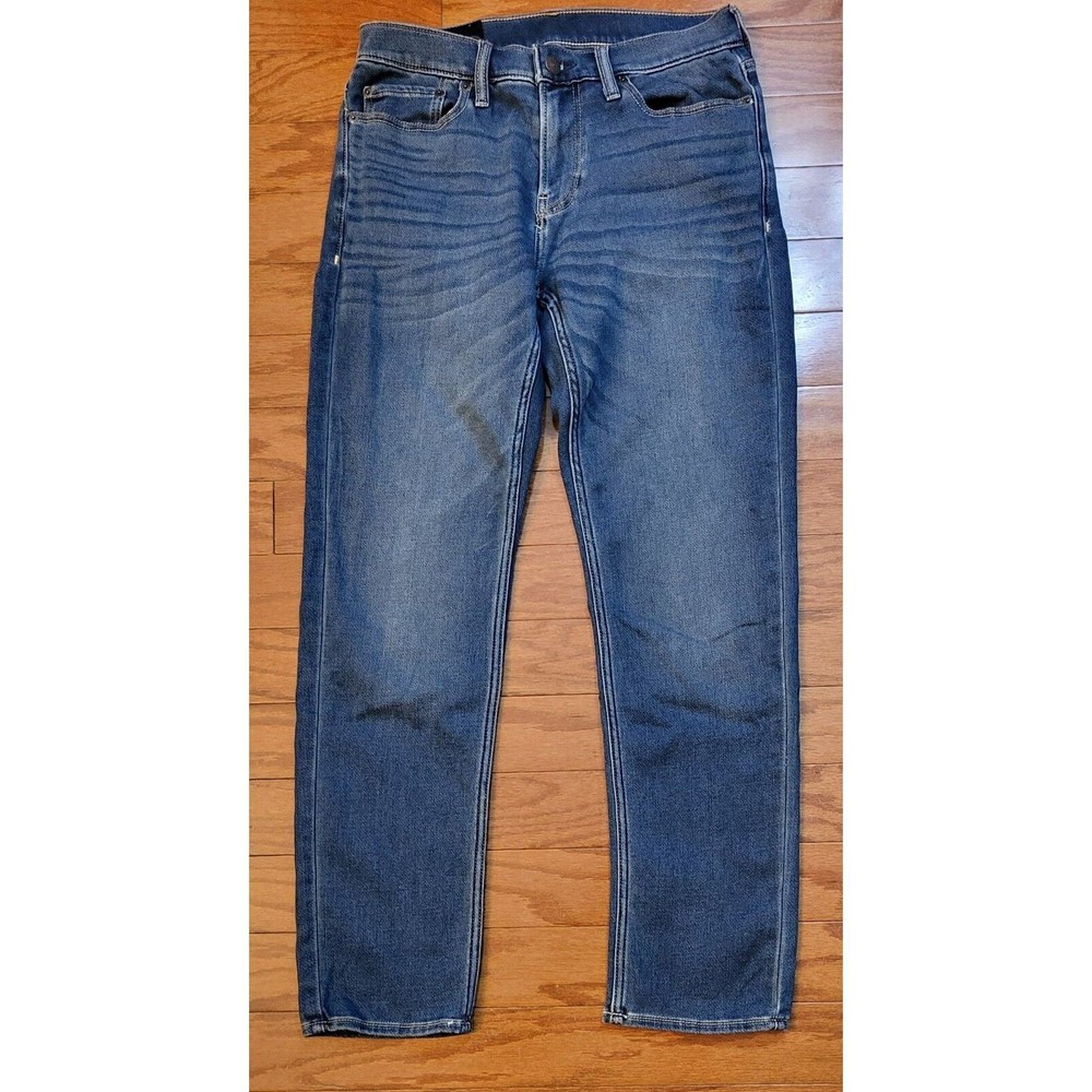 Hollister Classic Taper Jeans Men 30x32 Distressed Medium Wash Pants NWOT