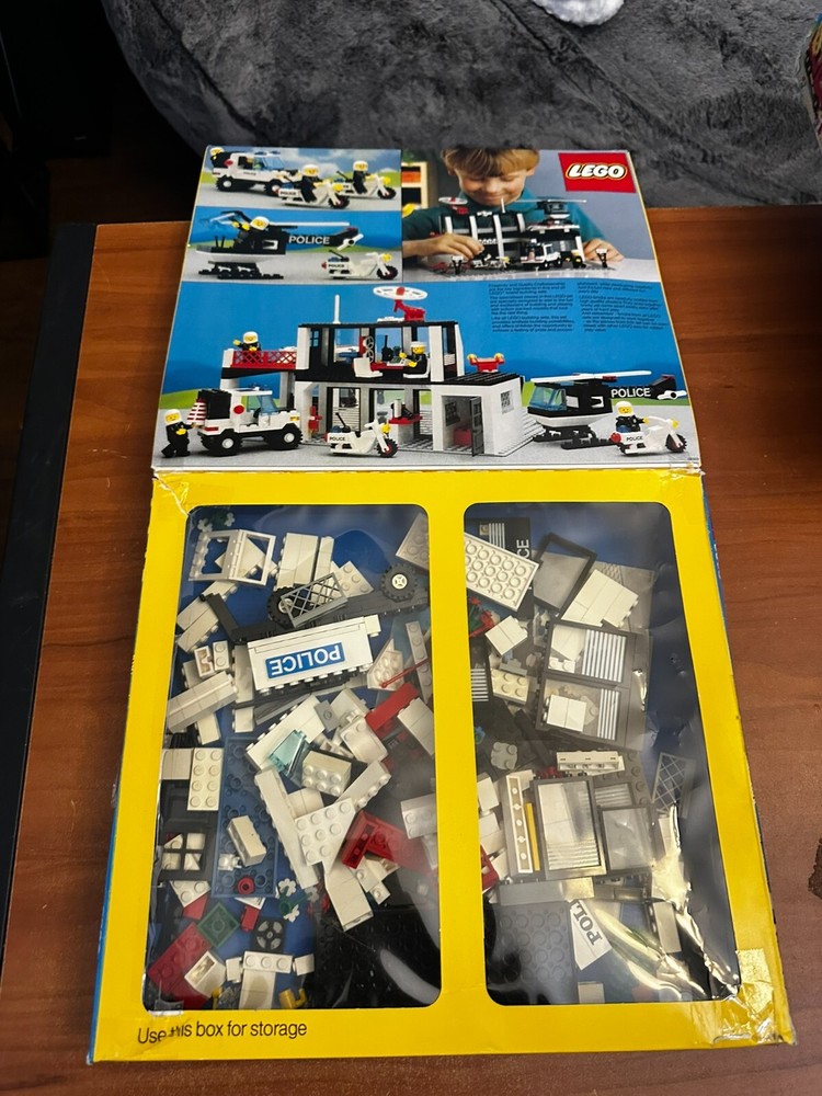Legoland Town System: Police Command Base (6386) Incomplete w/ box manual