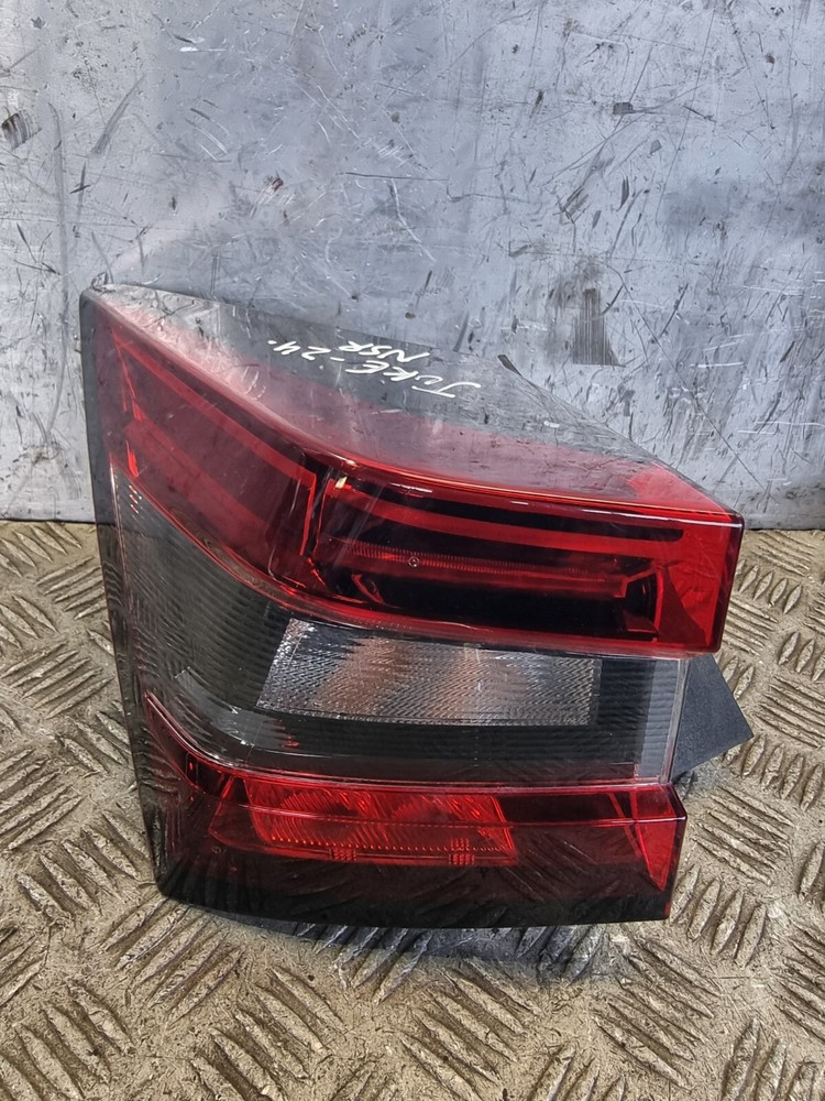 NISSAN JUKE BODY LIGHT 265556PA1B REAR LEFT F16 1.0L MAN PET SUV 2024 BRAKE LAMP
