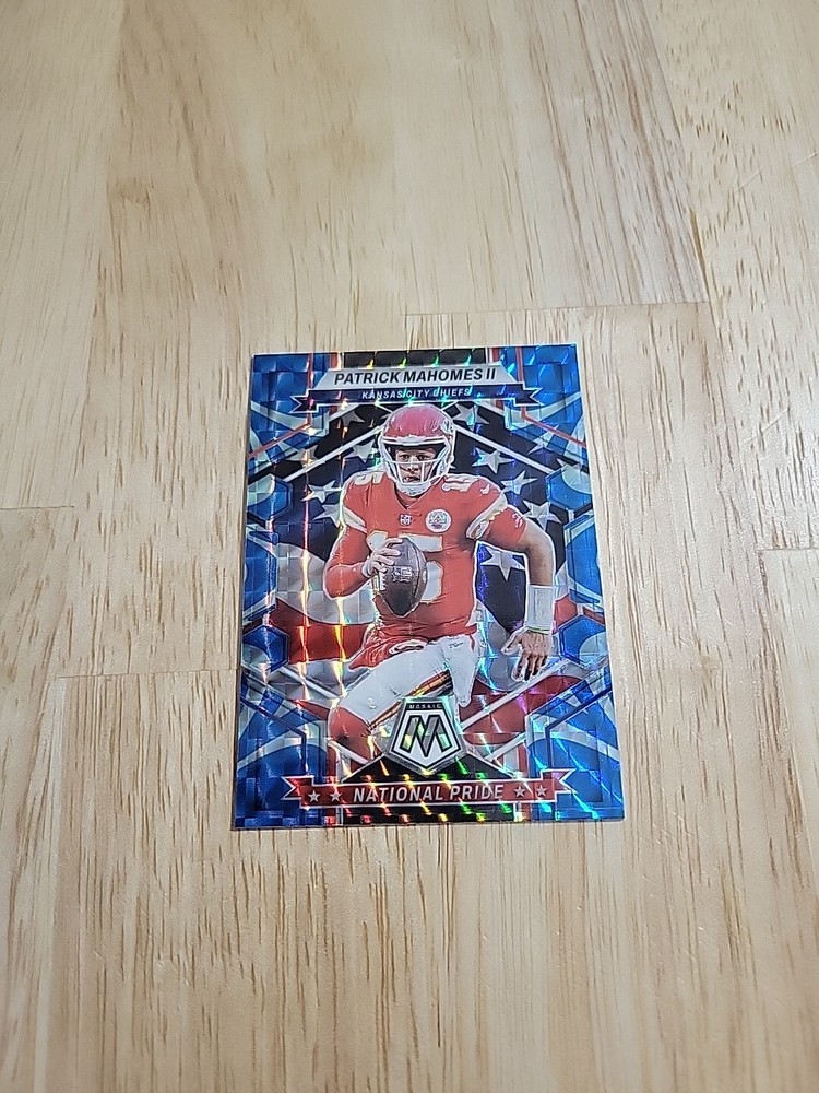2023 Mosaic PATRICK MAHOMES II National Pride Blue Reactive Prizm #251 Chiefs SP
