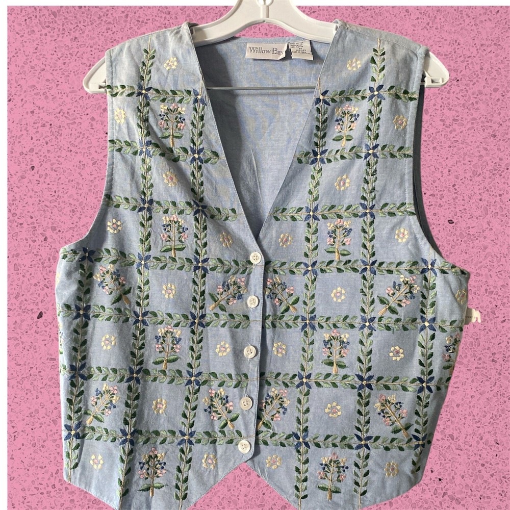 Vintage Willow Ridge  Vest Sz Medium Button Front Granny Cottage Blue Embroidery