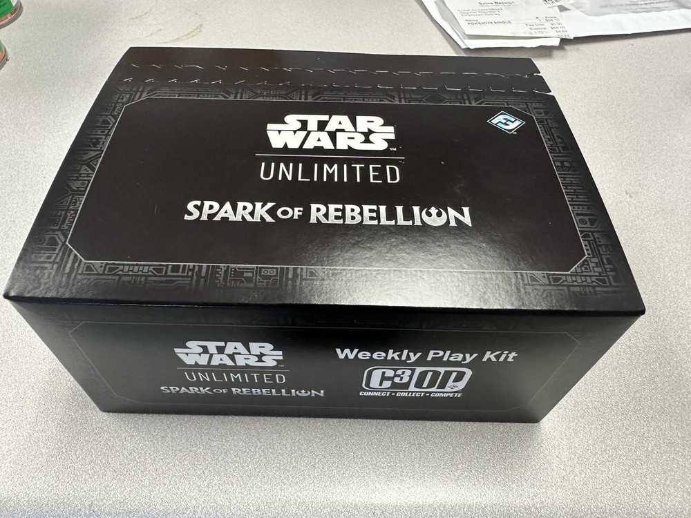 Star Wars Unlimited Spark of Rebellion Weekly Play Kit Brand New & Sealed Rare