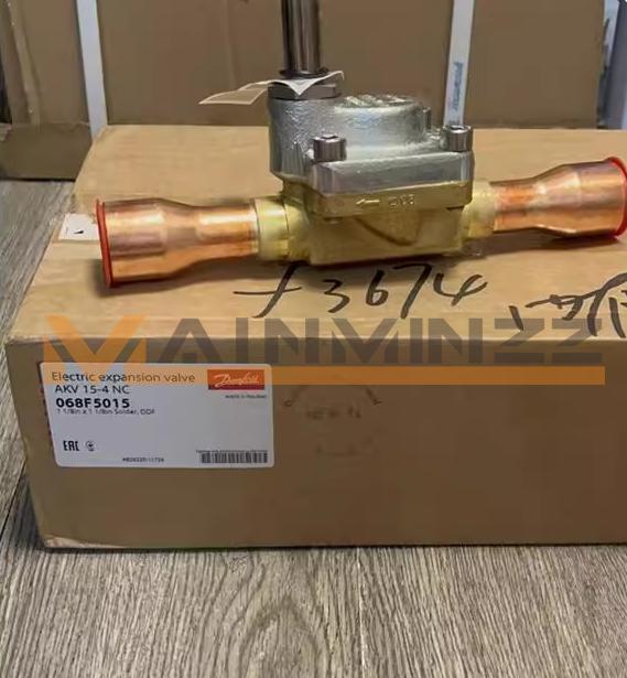 1PC New Danfoss AKV15-4 068F5015 Pulse Electronic Expansion Valve