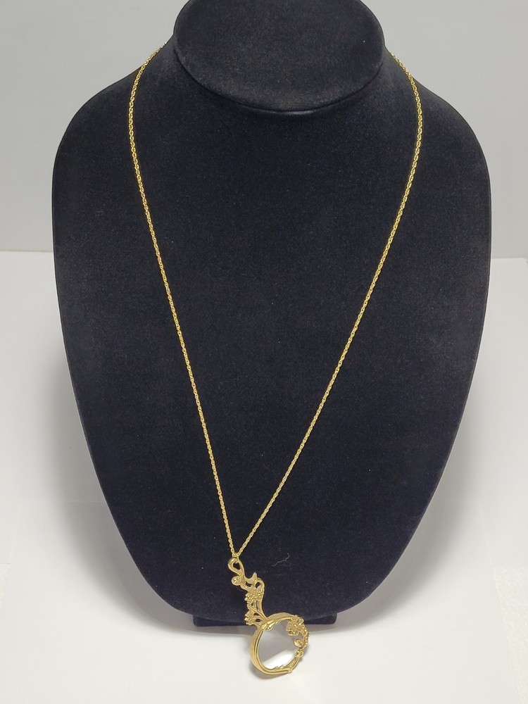Goldtone Chainlink Necklace Magnifying Glass Pendant Floral Leaf Fashion Jewelry