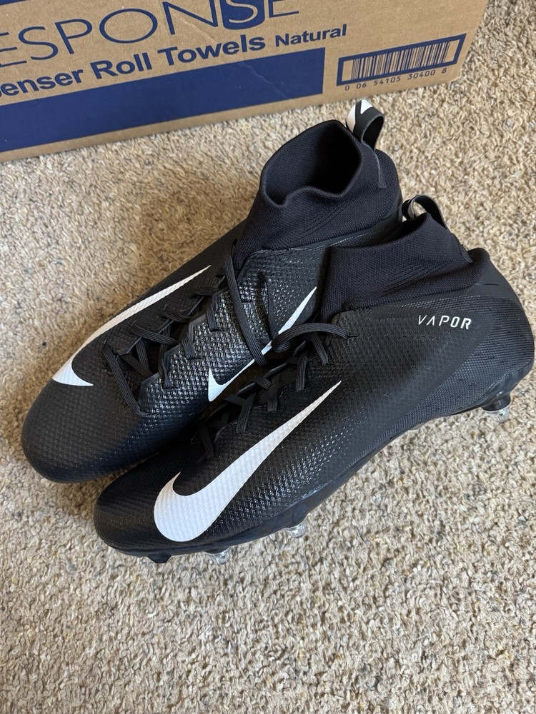Nike Men’s 16 Vapor Football Cleats Black/white