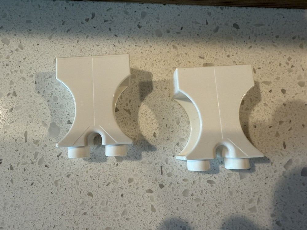 Lego Duplo 1x2x2 White Side Cutout Bricks Pack of 2