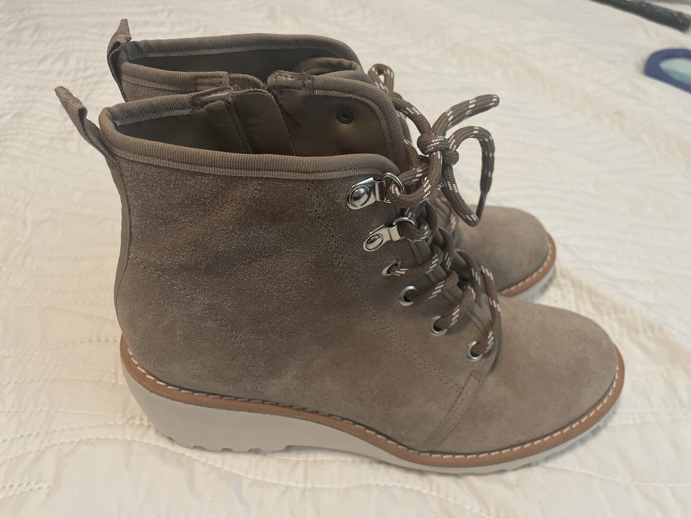 Copper Key Womens Tan Suede Bundleup Boot Size 7.5 Winter Ankle Booties