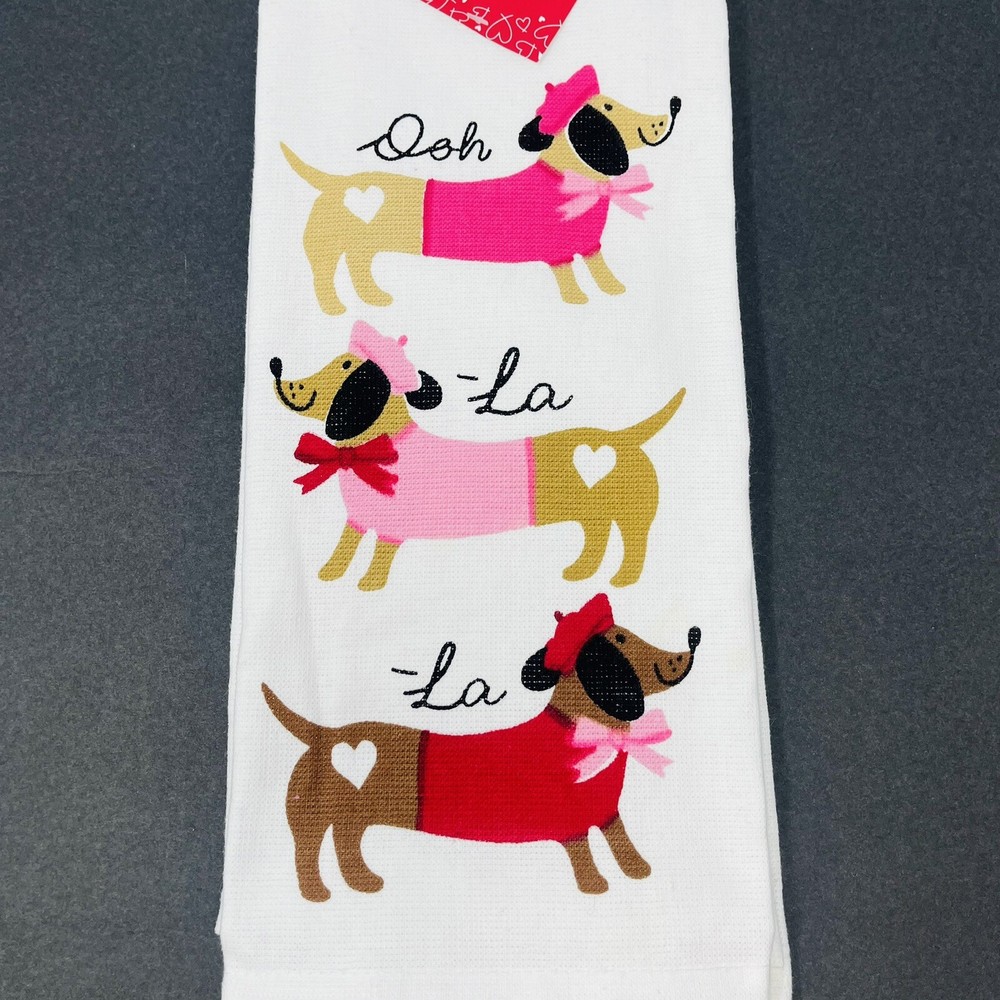 Valentine’s Day 2 Pack Hand Towels Love Hearts Dachshund Dog Ooh La La Flirting