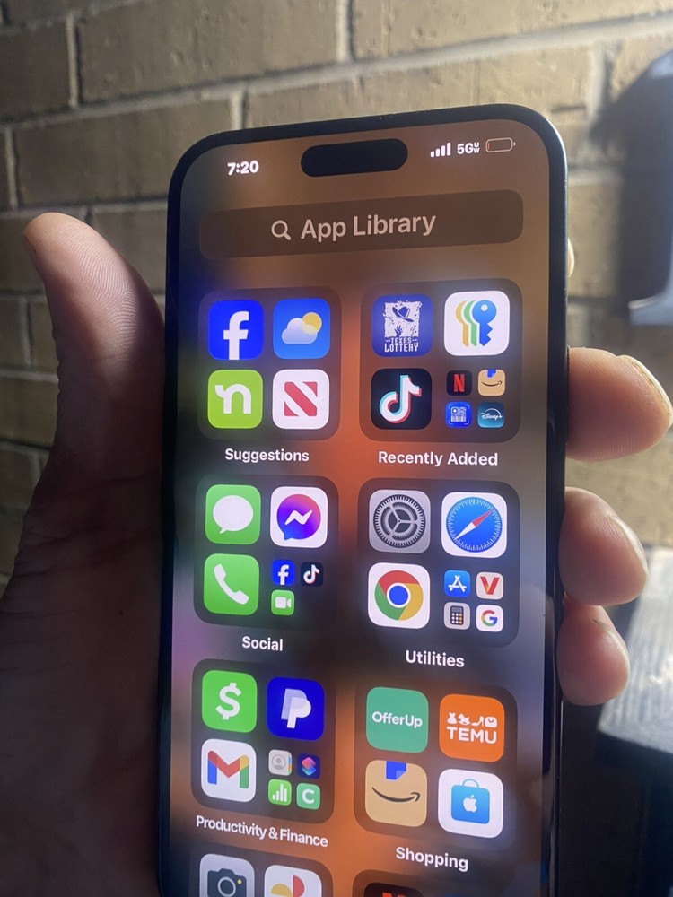 iphone 15 pro Unlocked With Fiction