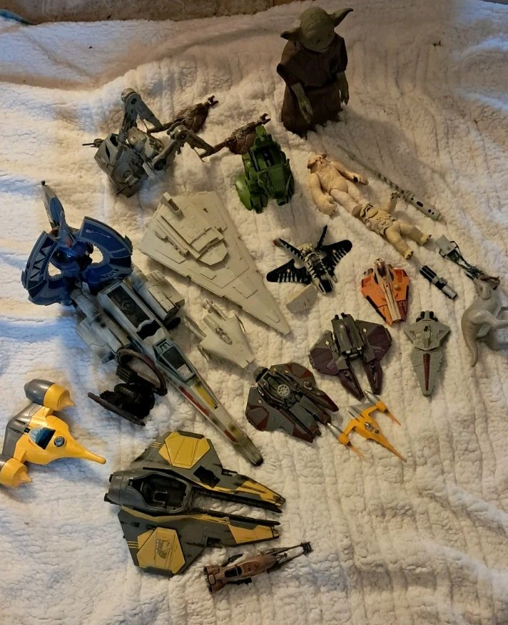 Lot Of 21 Star Wars ships vehicles Transformers Figures For Parts.