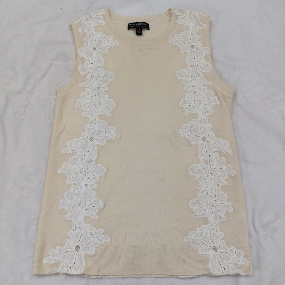 Banana Republic Cream 100% Merino Wool Floral Lace Sweater Vest XS  