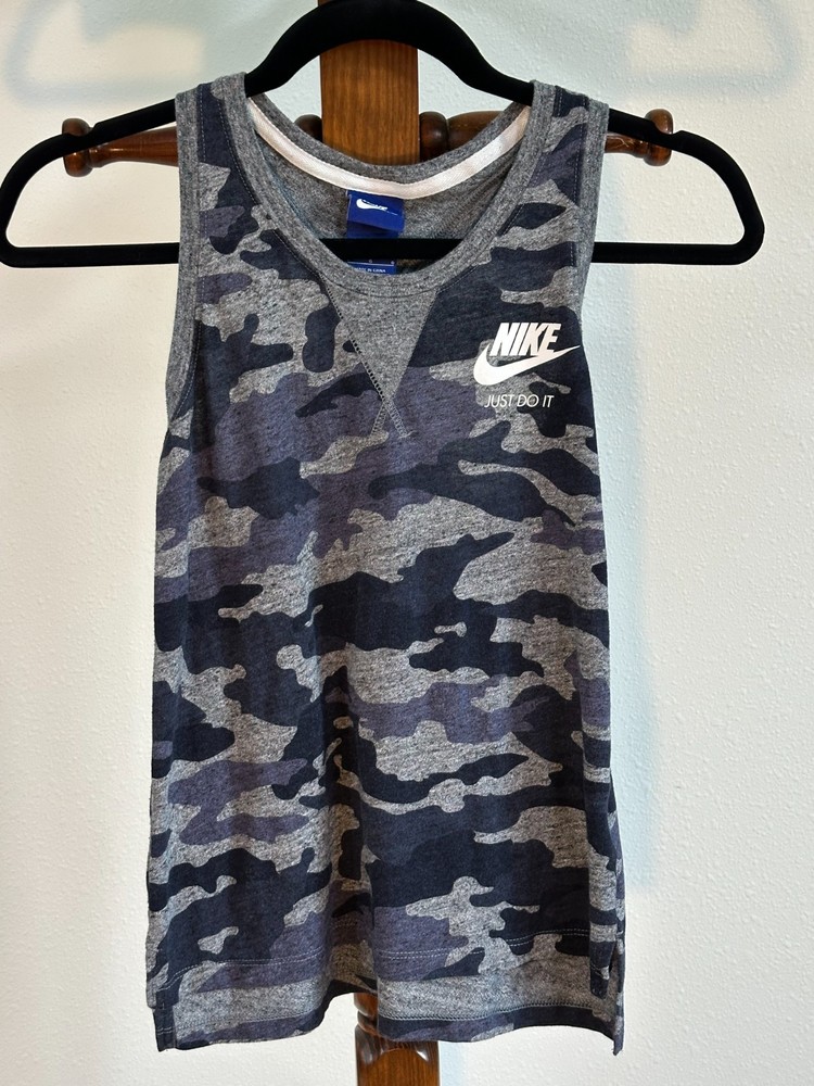 Nike Tank Top Women’s Large Gray Camo Sleeveless “Just Do It” Logo