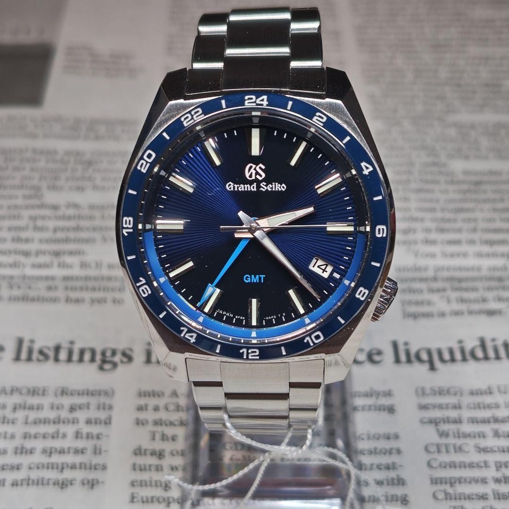 Grand Seiko Sports Collection GMT SBGN021 316357