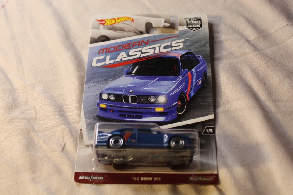 Hot Wheels Car Culture Modern Classics 92 BMW M3 All Metal Real Rider Tires