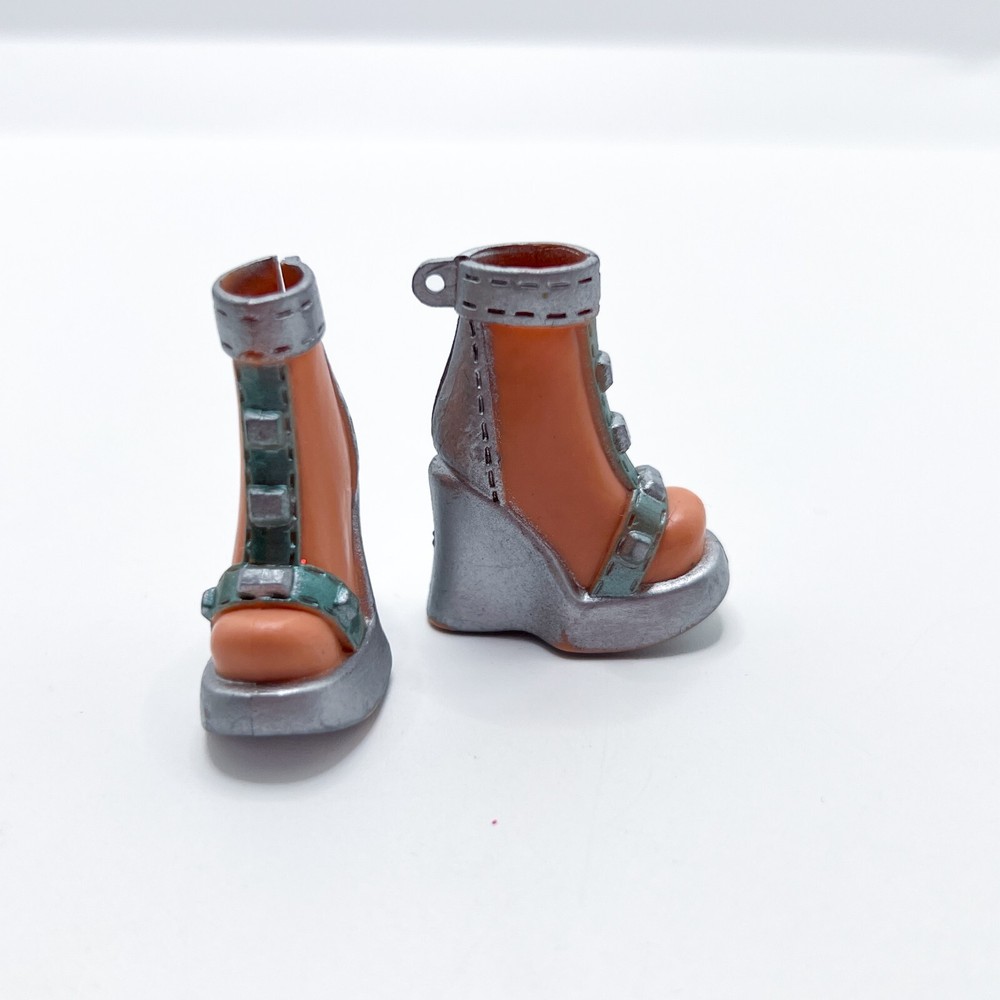 Hollywood Bling Chelsea My Scene Barbie Doll Shoes  Wedges 🟢