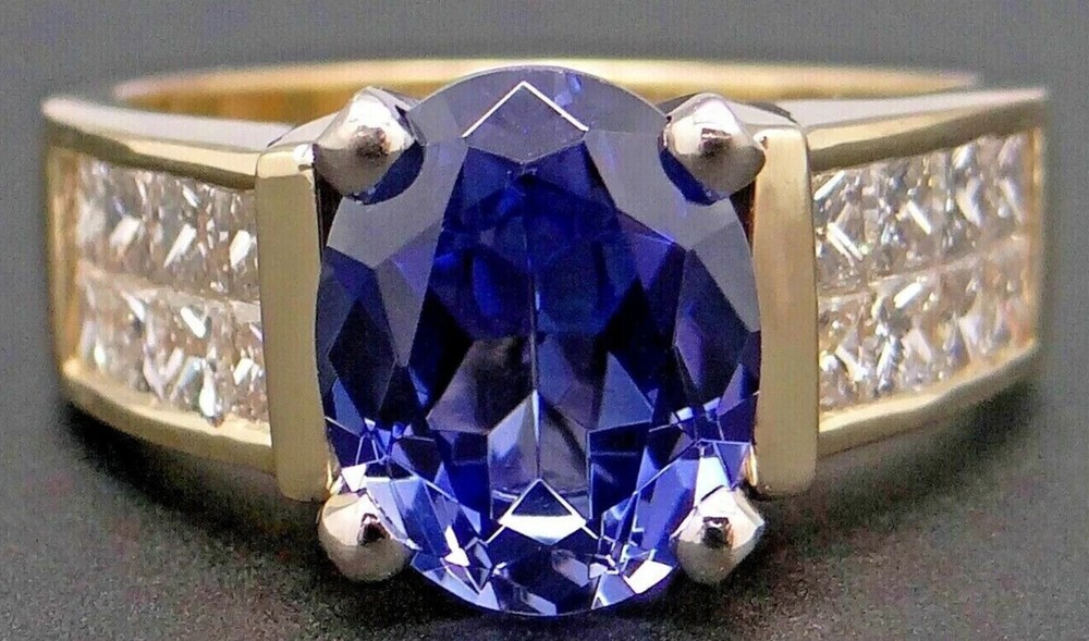 3.15 ct Oval Cut Tanzanite & Diamond Engagement Ring 14k SOLID Yellow Gold
