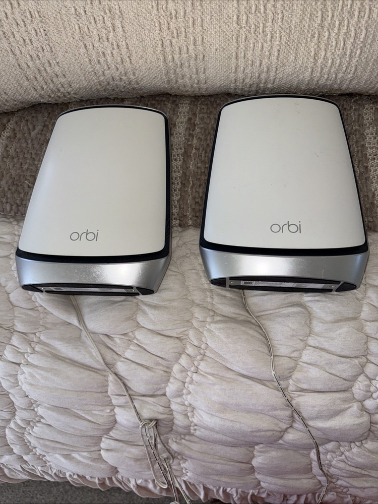 NETGEAR Orbi RBR50 White Set of Two Routers