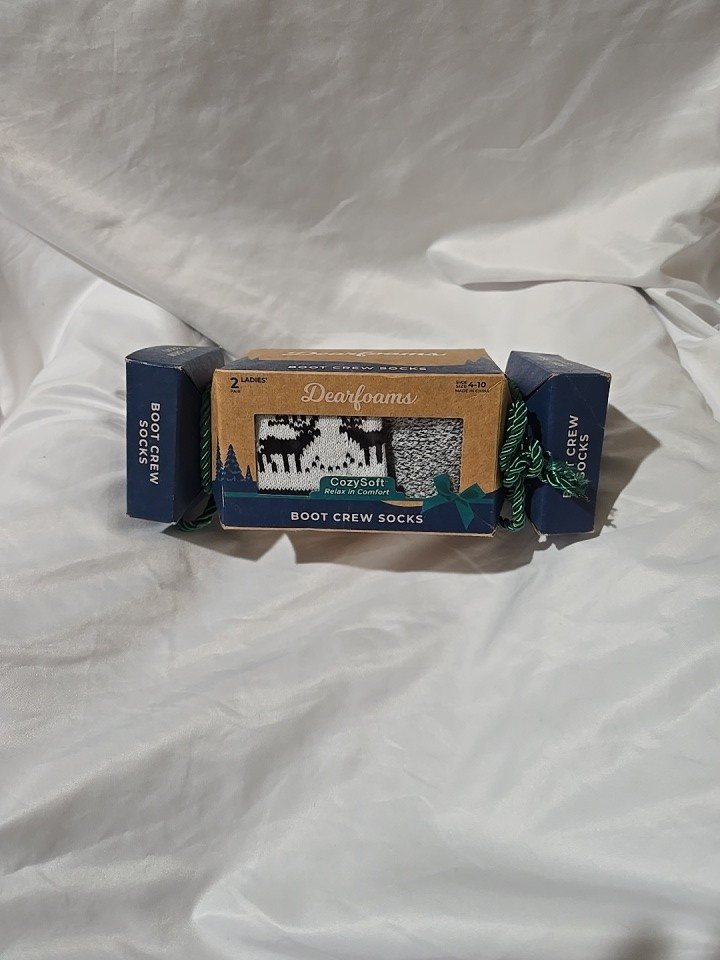 Dearfoams 2-Pack Soft Crew Boot Socks for Women in Black & White