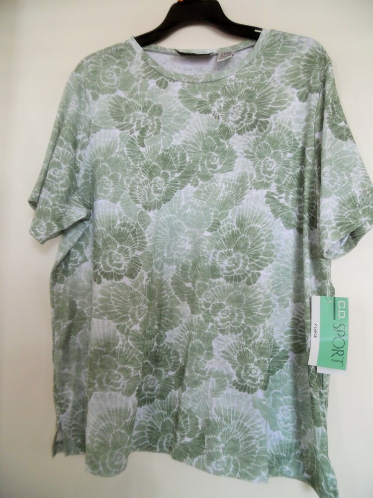 Women's C.D SPORTS  SIZE XL FLORAL KNIT TOP BLOUSE NEW