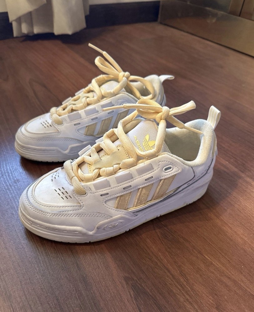 adidas Originals Women’s White Yellow Sneaker Lace Up Low Top Athletic Shoes