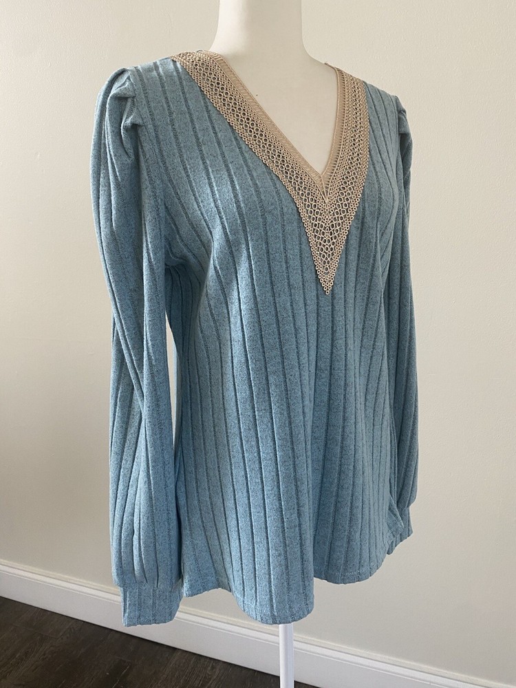 Women’s Sweater Sky Blue Beige Lace V-neck LS Stretch Soft Fabric Sz M