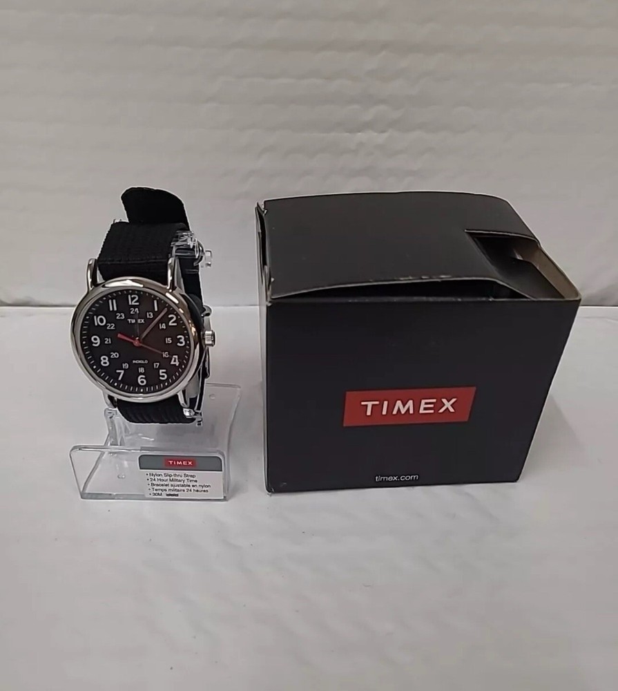 New - Timex Weekender Black Nylon Band Watch With Indiglo T2N647