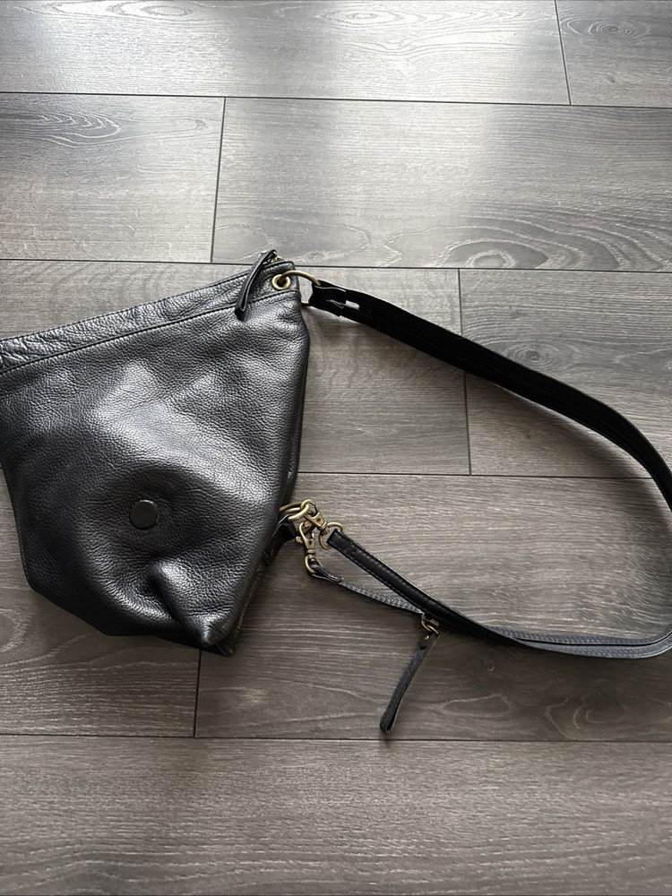 Hobo International One Shoulder Adjustable Backpack Sling Pebble Black