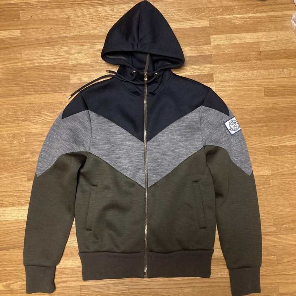 Moncler Premium Hoodie for Men and Women Stylish Comfort