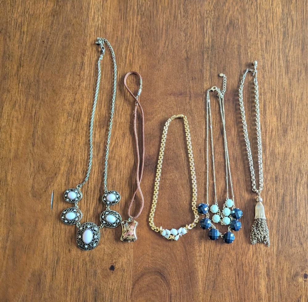 VTG Lot Of 5 Statement Necklaces Various Colors, Styles See Pics For Detail J4
