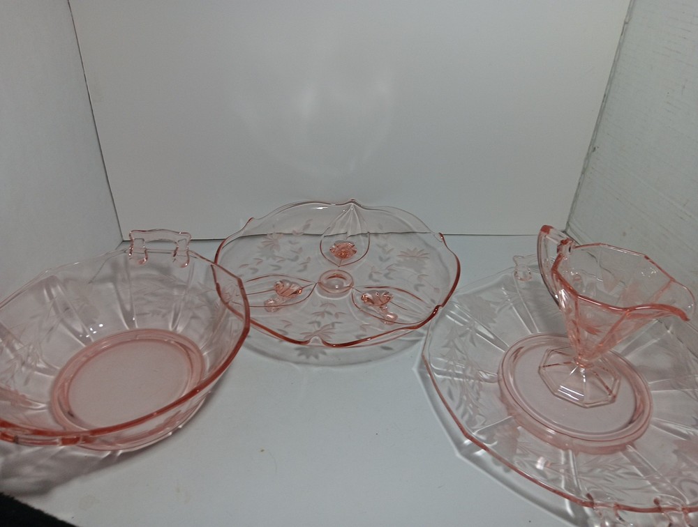 Set Of 4 Peice Pink Depression Glass Pitcher-Bowl-Plate W/3 Feet & Serving Plate