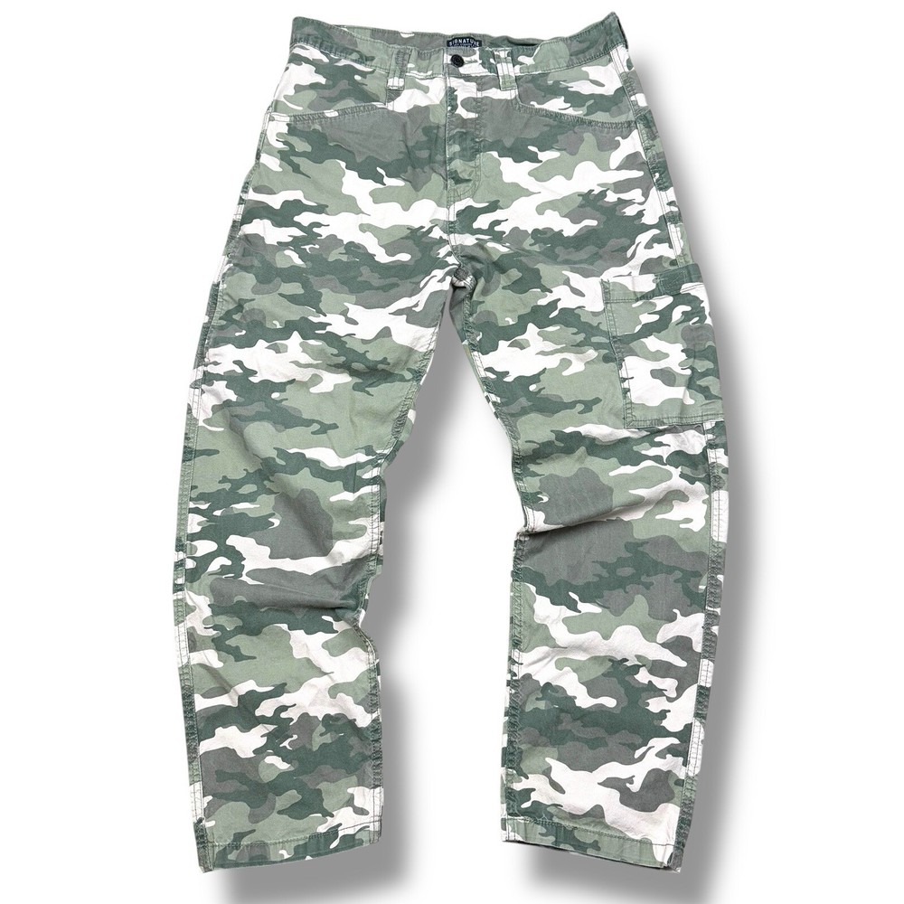 Levi's Signature Women’s Cargo Pants Camouflage Canvas Straight Leg Taper Casual