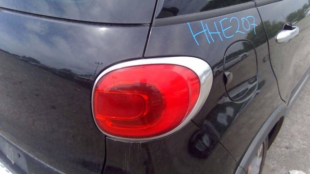 500 FIAT  2014 Passenger Right Hand Tail Light 1398695