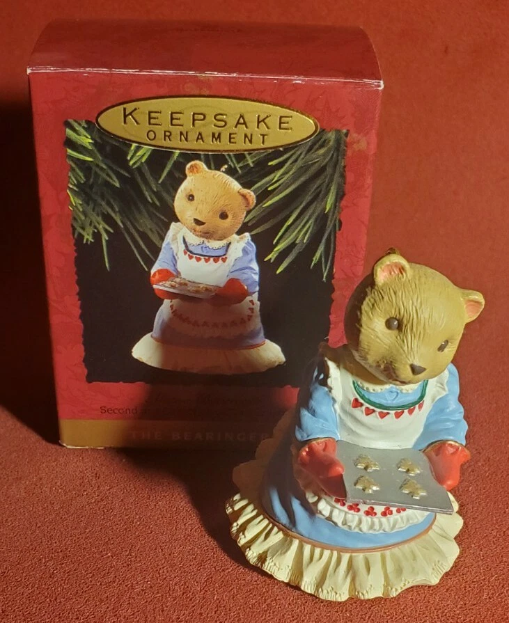 HALLMARK BEARINGERS ABEARNATHY MAMA BEARNADETTE CHRISTMAS ORNAMENTS