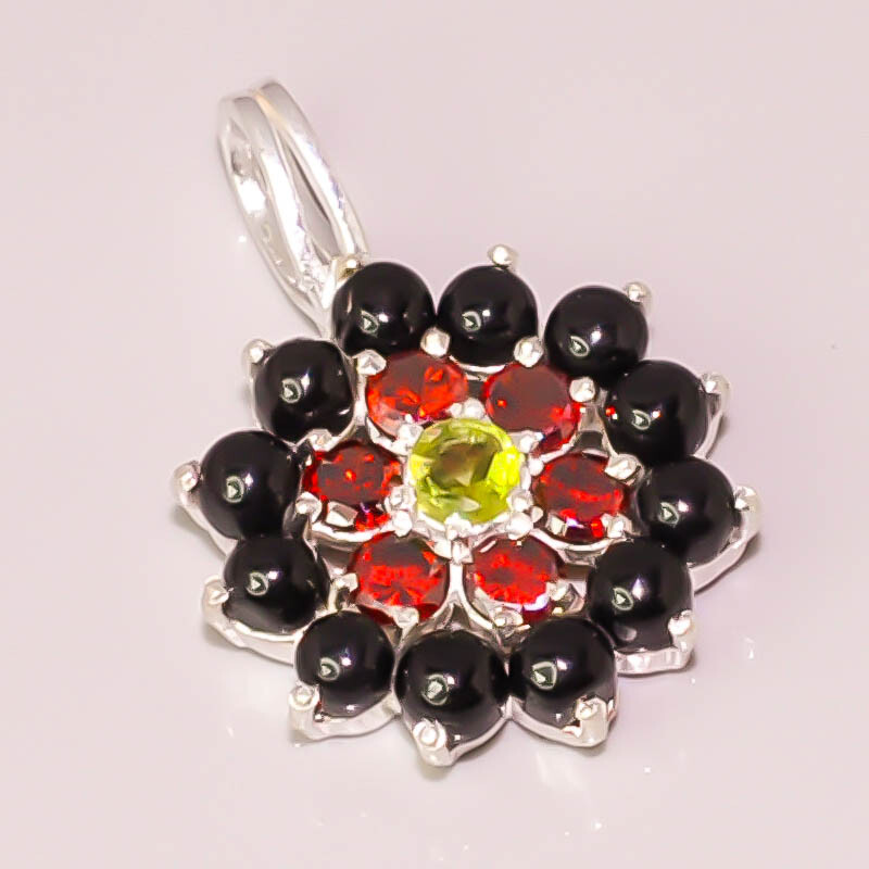 Black Onyx Red Garnet Green Peridot Quartz 925 Sterling Silver Plated Pendant