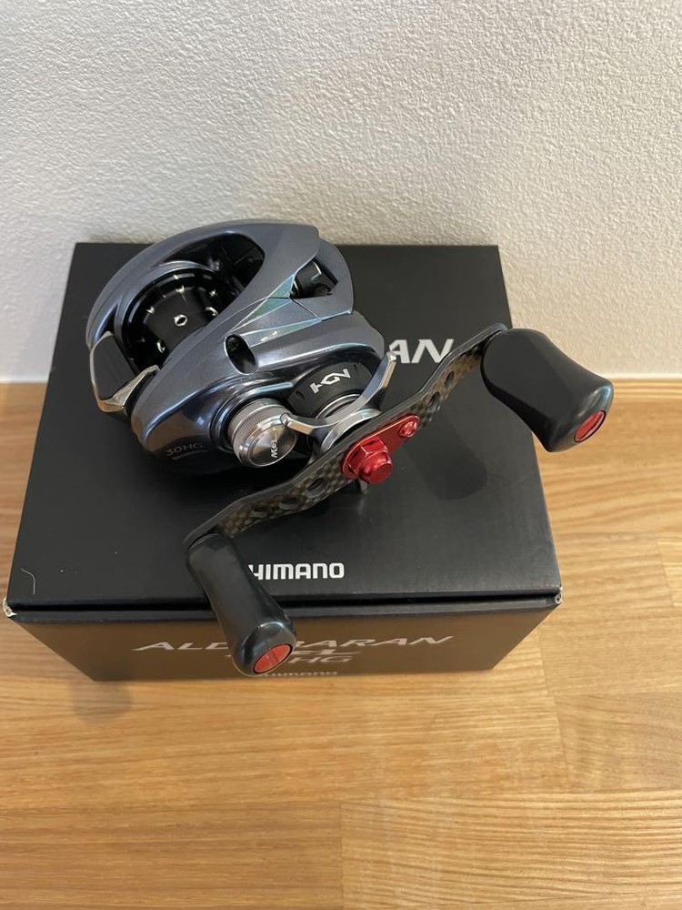 Shimano 18 Aldebaran MGL 30HG IXA Right-Hand Baitcasting Reel