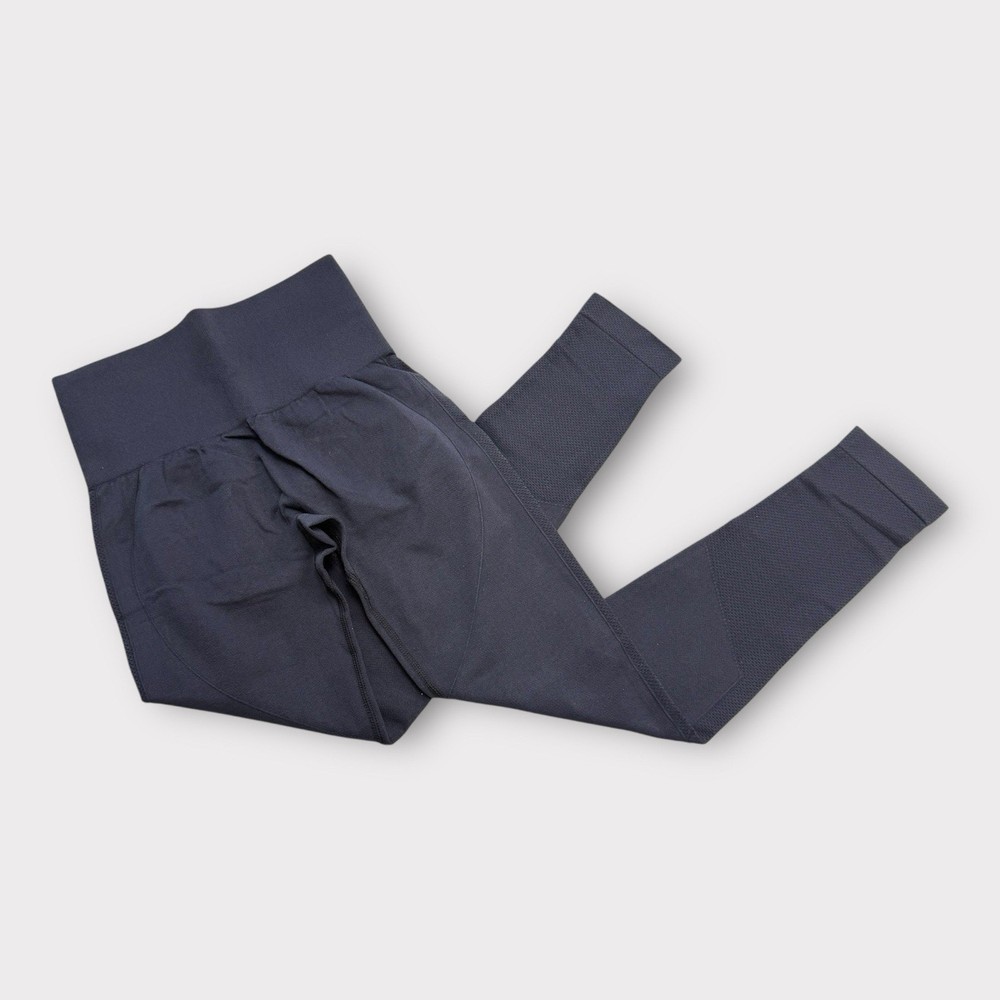 Halara Seamless Tummy Control Ruched Butt Lifting 7/8 Leggings Size Small Black