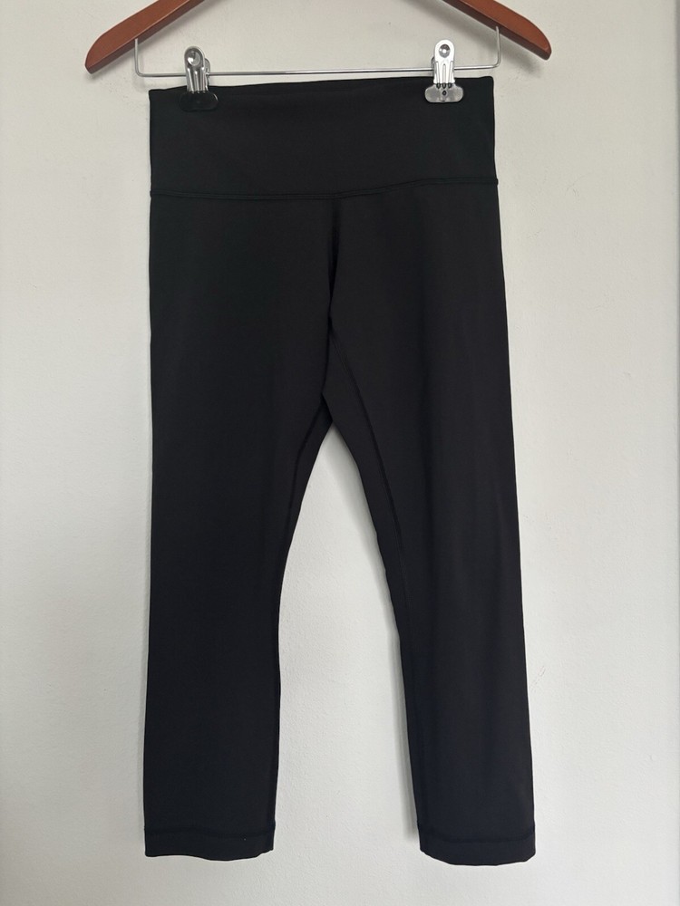 Lululemon Black Cropped Classic-Fit Yoga Leggings