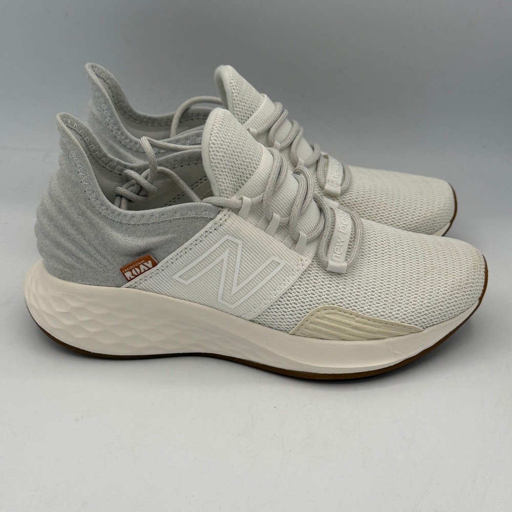 New Balance Fresh Foam Roav Shoes Women Size 6 White Beige Lightweight WROAVRW