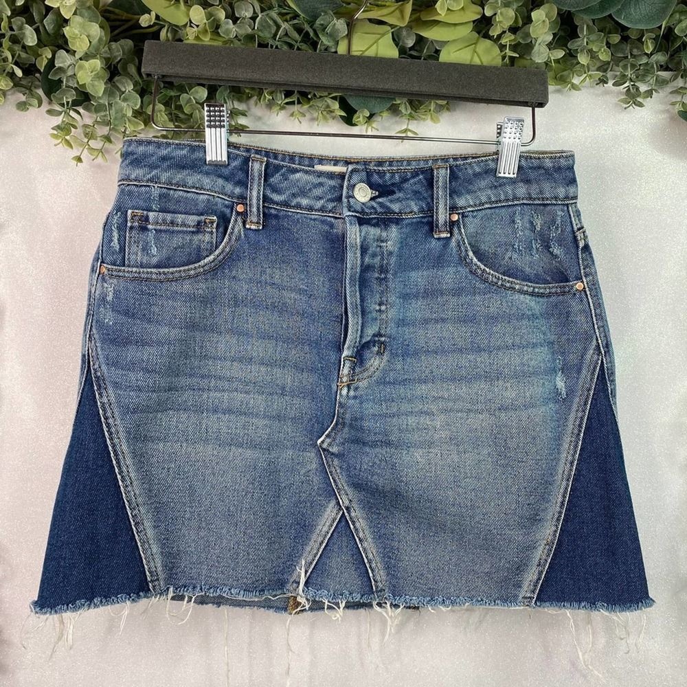 Pacsun y2k Retro Casual Patchwork Distressed Frayed Denim Mini Skirt - size 27