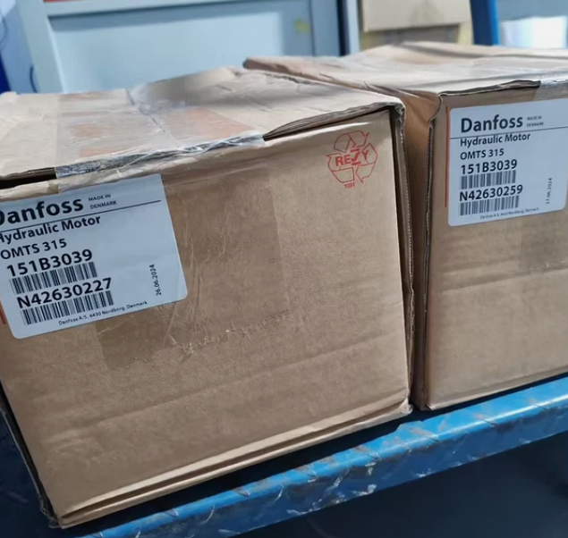 New original Danfoss hydraulic motor OMT315 151B3039 UPS or DHL fast delivery