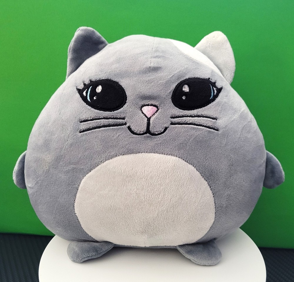Six Flags Gray Cat 8 Inch Soft Plush Stuffed Animal Toy
