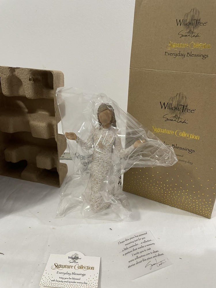 Willow Tree Figurine Everyday Blessings 27823 By Susan Lordi New Open Box (L1)