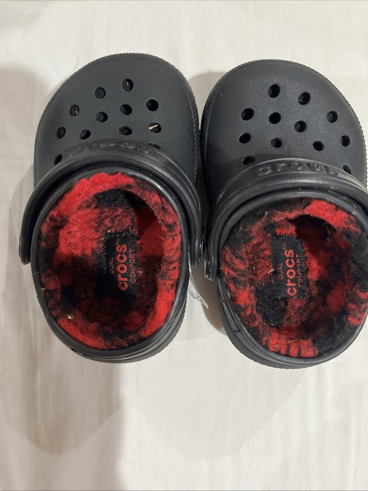 baby crocs size c4