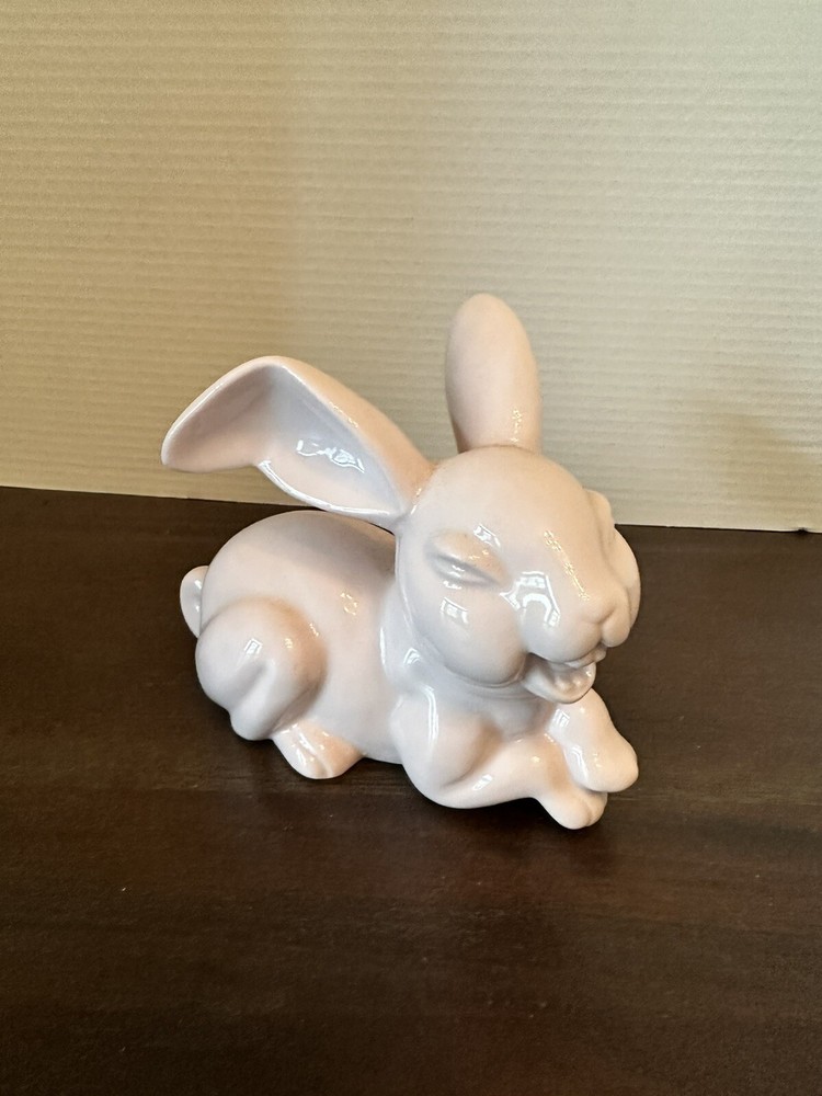 Toyo Japan Pink Smiling Porcelain Rabbit